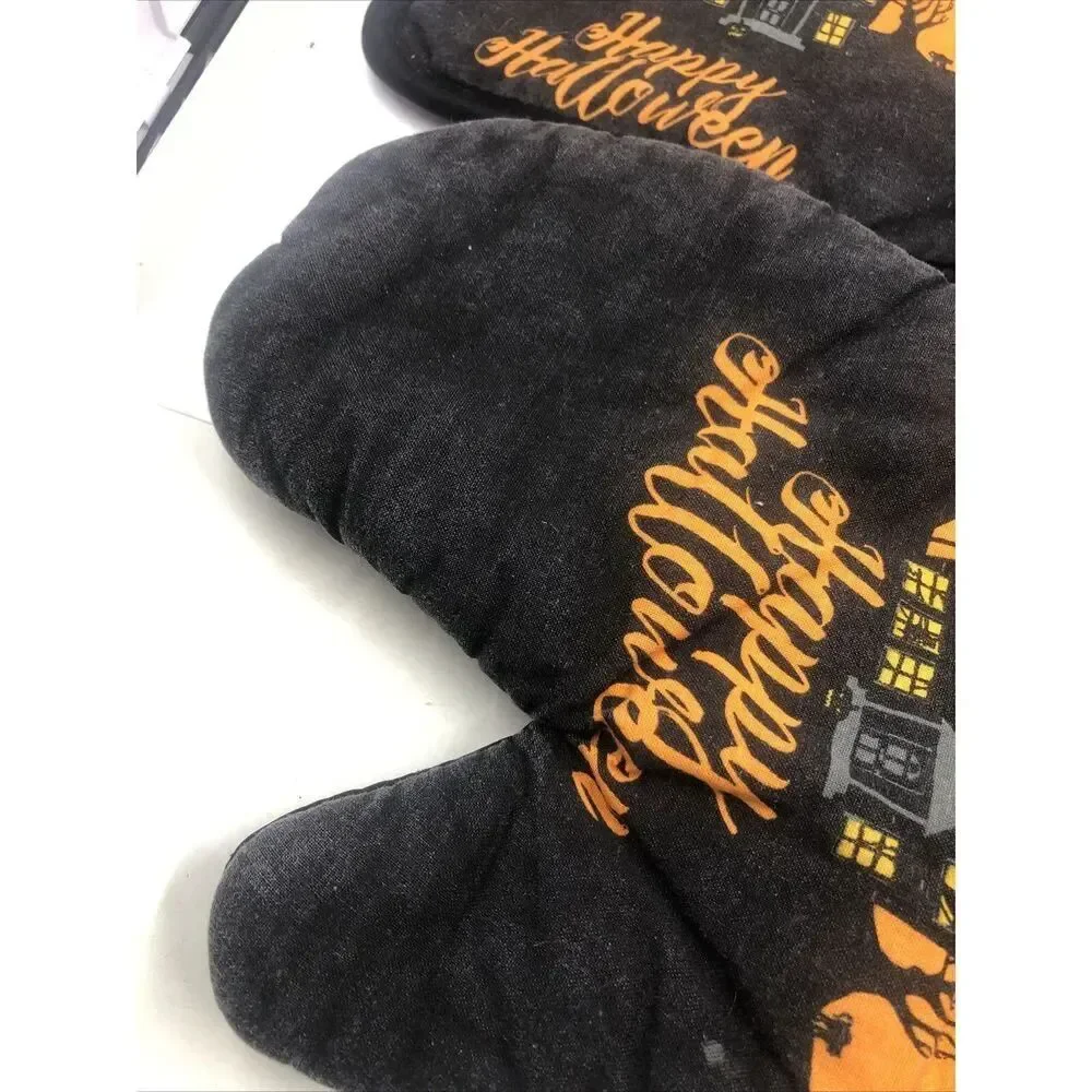 Halloween Kitchen Seat Haunted House 3 Pieces Oven Mitt, Hot Pads